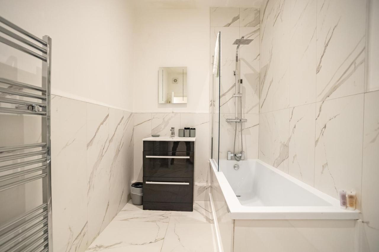 Deluxe Modern 1&2 Bed Apartments Near Brighton Beach & Station Bagian luar foto